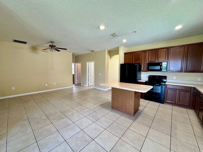 Building Photo - Beautiful 4-Bedroom Home near Lake Nona!