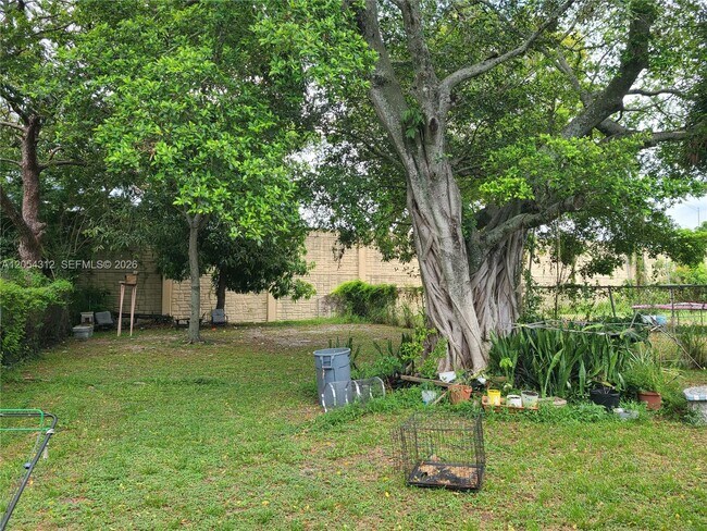 Building Photo - 428 NW 21st Terrace