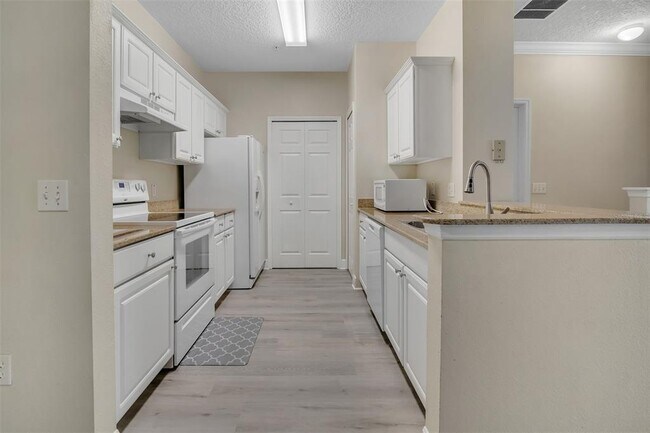 Building Photo - 430 Southern Pecan Cir