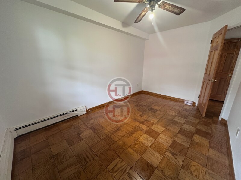 Building Photo - 1352 Gillespie Ave