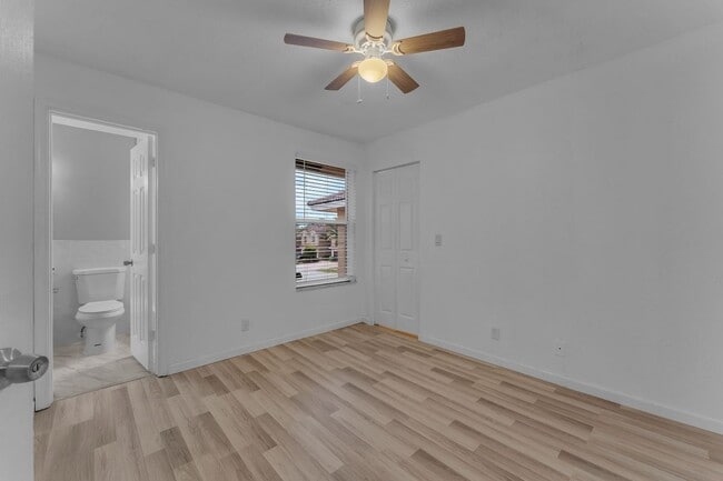 Building Photo - 5509 NW 90th Ave