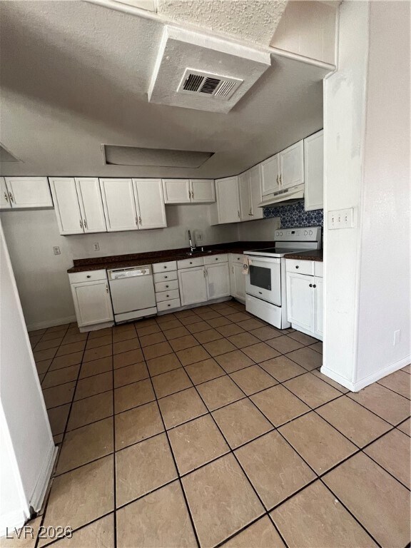 Building Photo - 2624 E Brady Ave