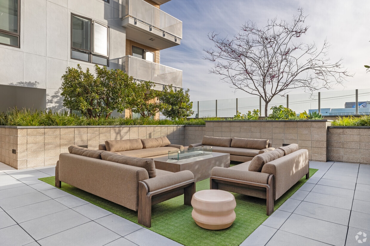 The Eden - 1340 S Hill St Los Angeles CA 90015 | Apartment