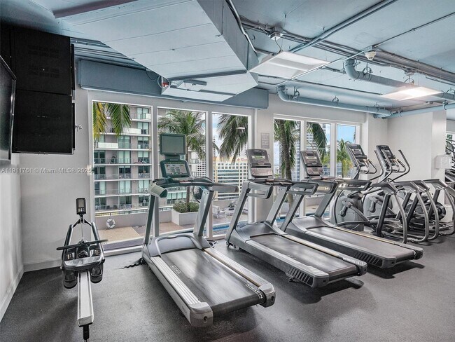 Building Photo - 60 SW 13th St