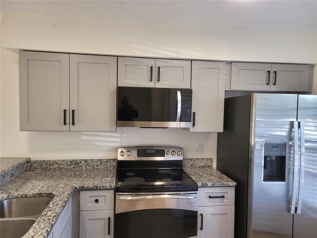 Building Photo - 1236 Dovehill Dr