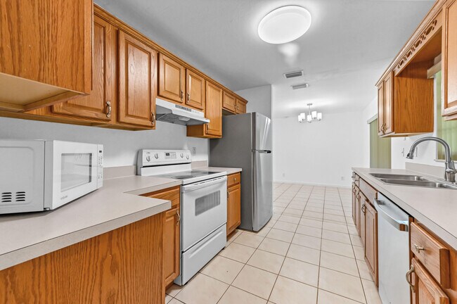 Building Photo - 13751 59th Ln N