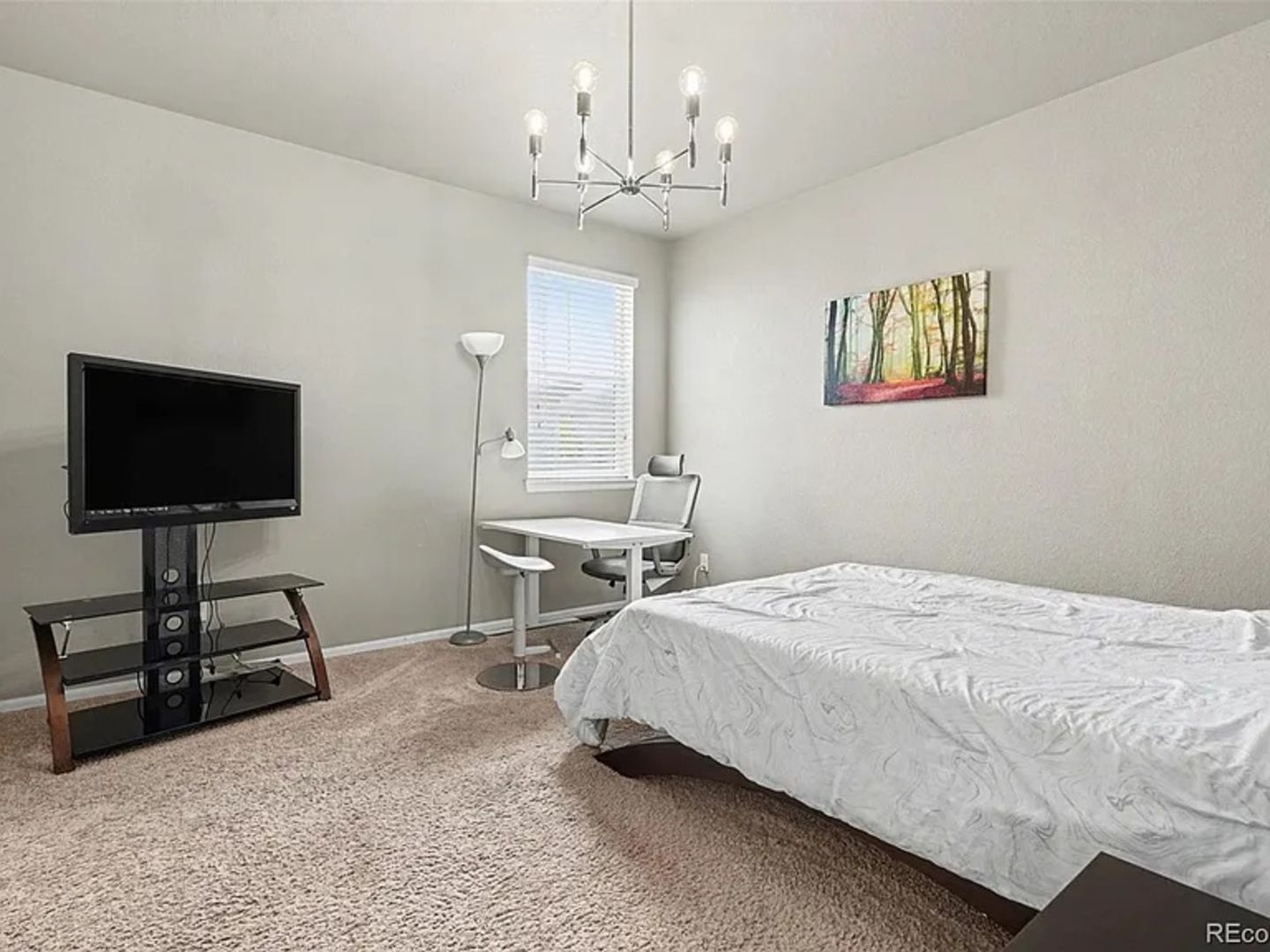 Building Photo - 8835 Foxfire St