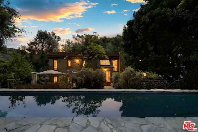 Building Photo - 10023 Westwanda Dr