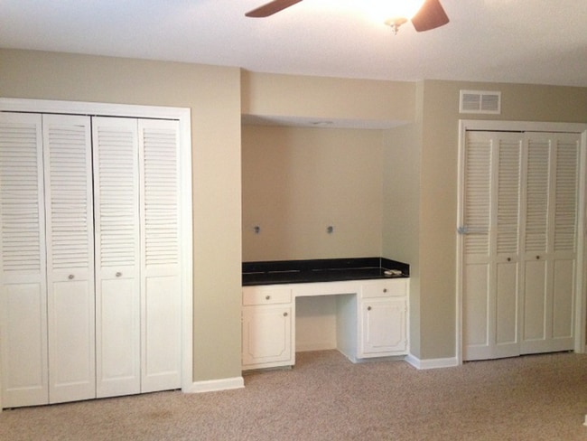 Building Photo - Beautiful Spacious Germantown Home!