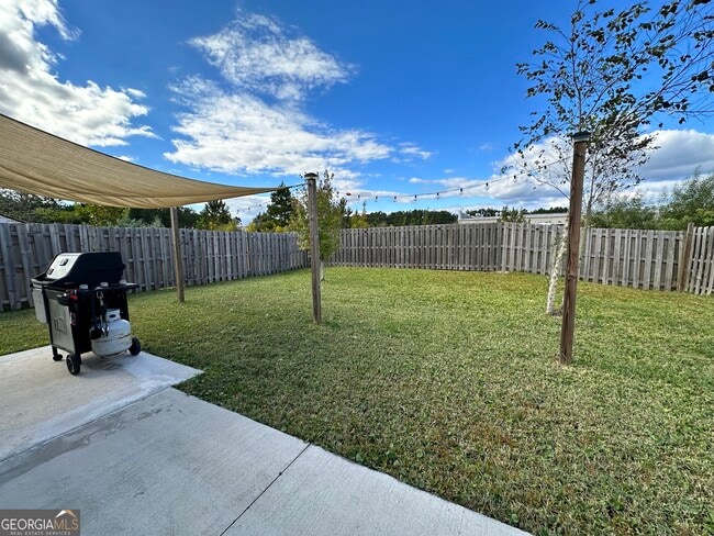 Building Photo - 25 Fox Path