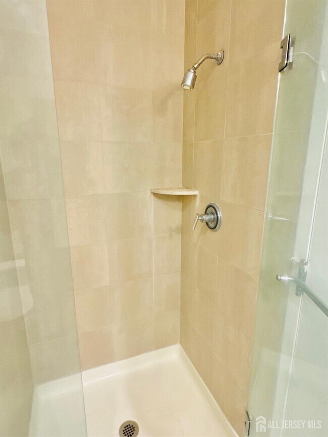 Building Photo - 1 Spring St