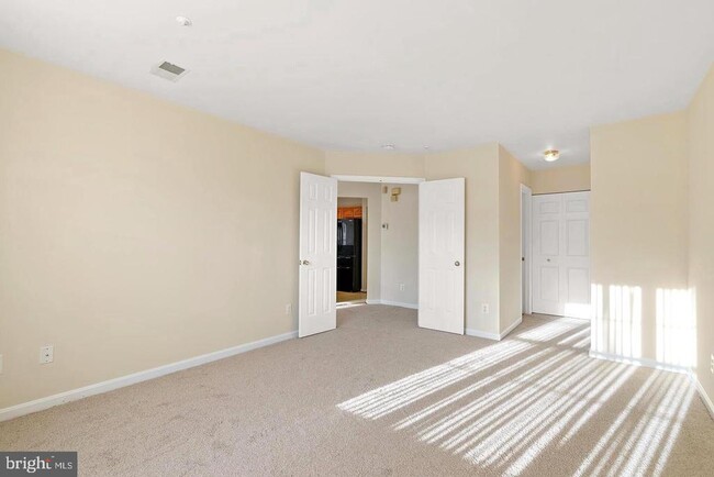 Building Photo - 3937 Ettrick Ct