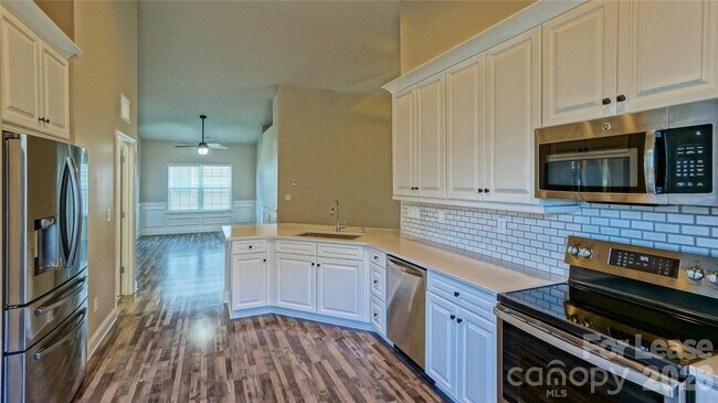 Building Photo - 108 Bunker Hill Ln