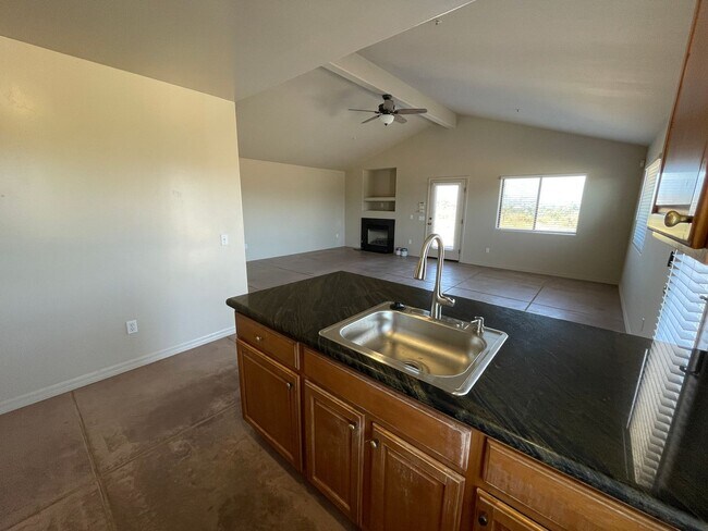 Building Photo - 12478 Hillpoint Ct
