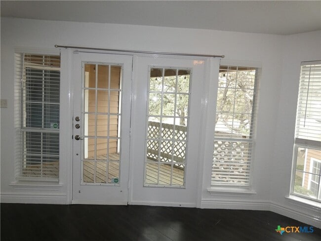 Building Photo - 14745 Babcock Rd