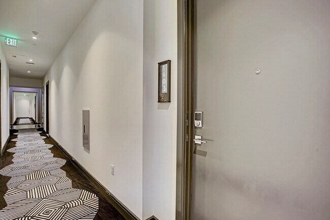Building Photo - 4521 San Felipe St
