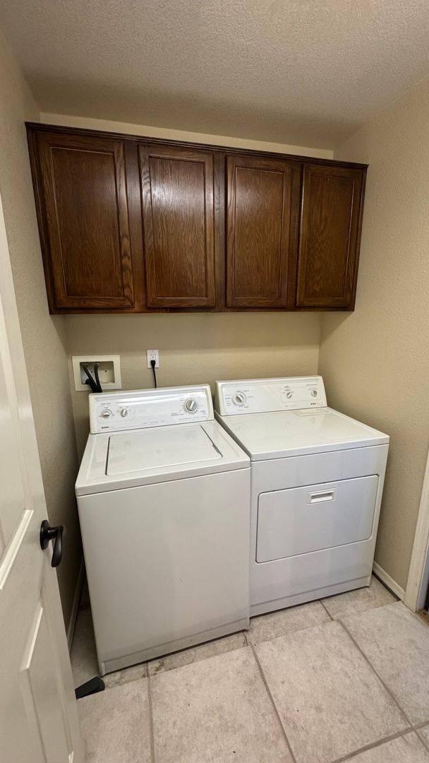 Building Photo - Sunsets, Views & Vibes - Your LHC Escape Awaits!