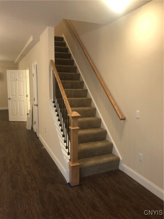 Building Photo - 224 Chapel St