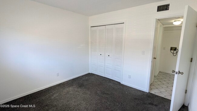 Building Photo - 1606 University Ln