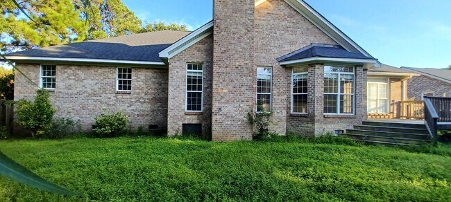Building Photo - 22 Lord Calvert Dr
