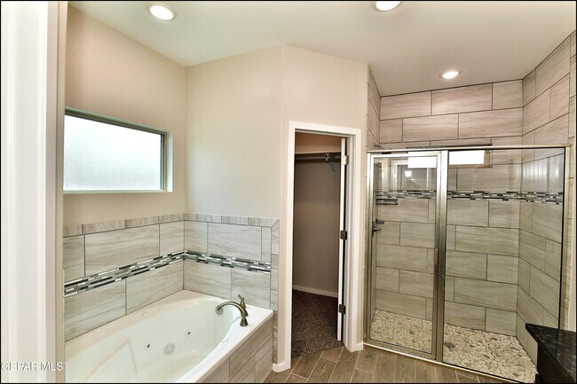 Building Photo - 541 Paseo Modesto Dr