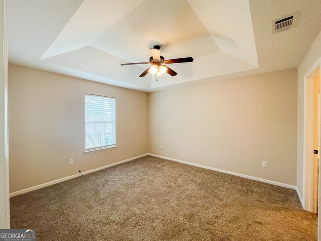 Building Photo - 546 Deerchase Ct