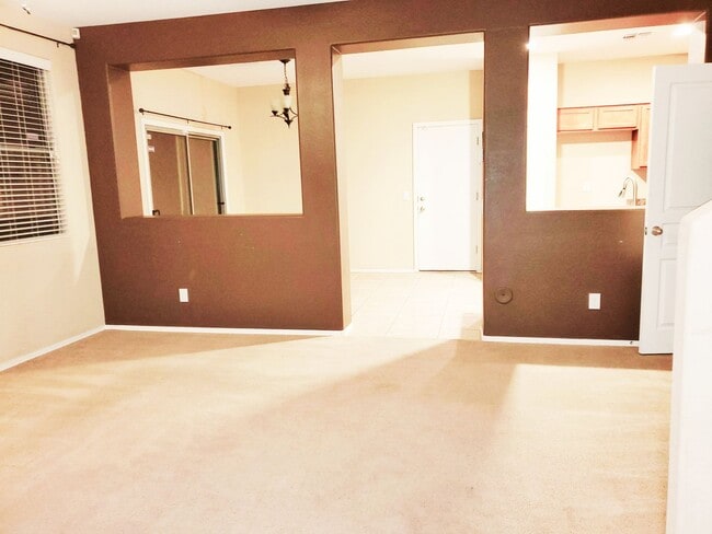 Building Photo - Power Ranch 3 Bedroom for Rent.