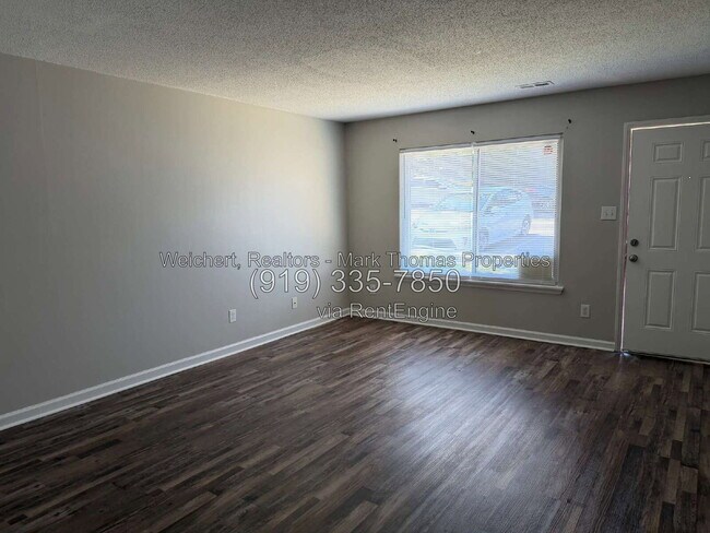 Building Photo - 800 Fargo St