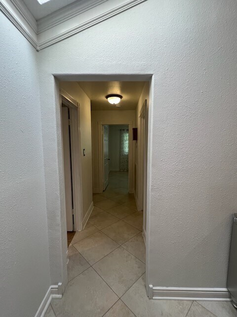Building Photo - 5 Deerfoot Ct
