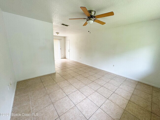 Building Photo - 1029 Ulysses Ave SE