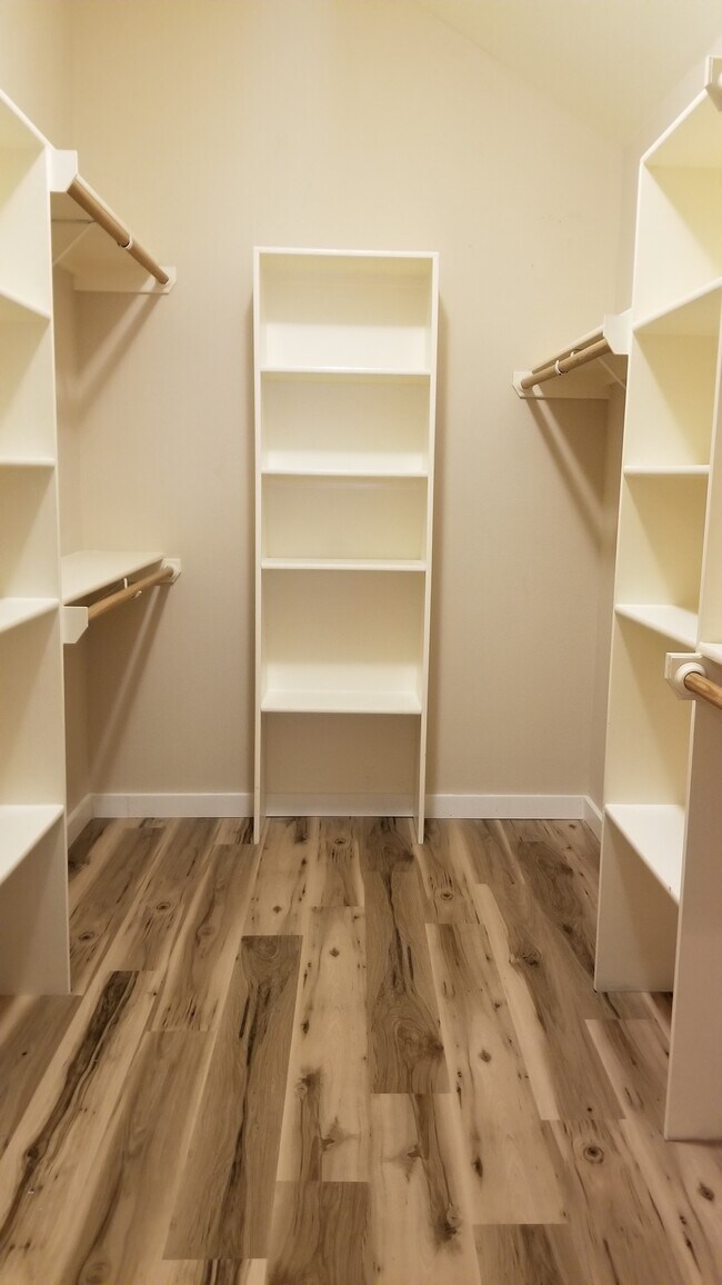 Building Photo - 9216 Rustlers Creek Dr
