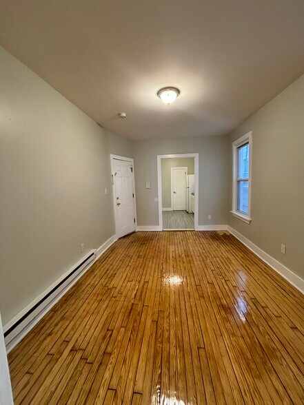 189 Elmwood Ave 3 - 188 Elmwood Ave