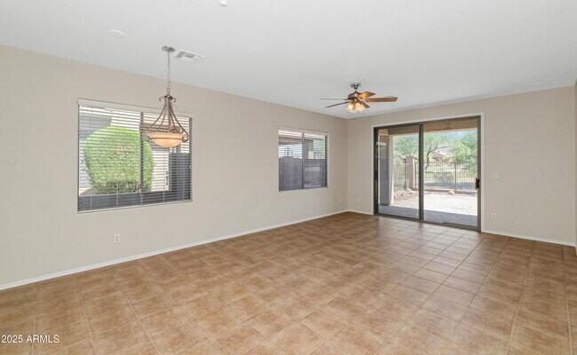 Building Photo - 1760 W Morse Dr