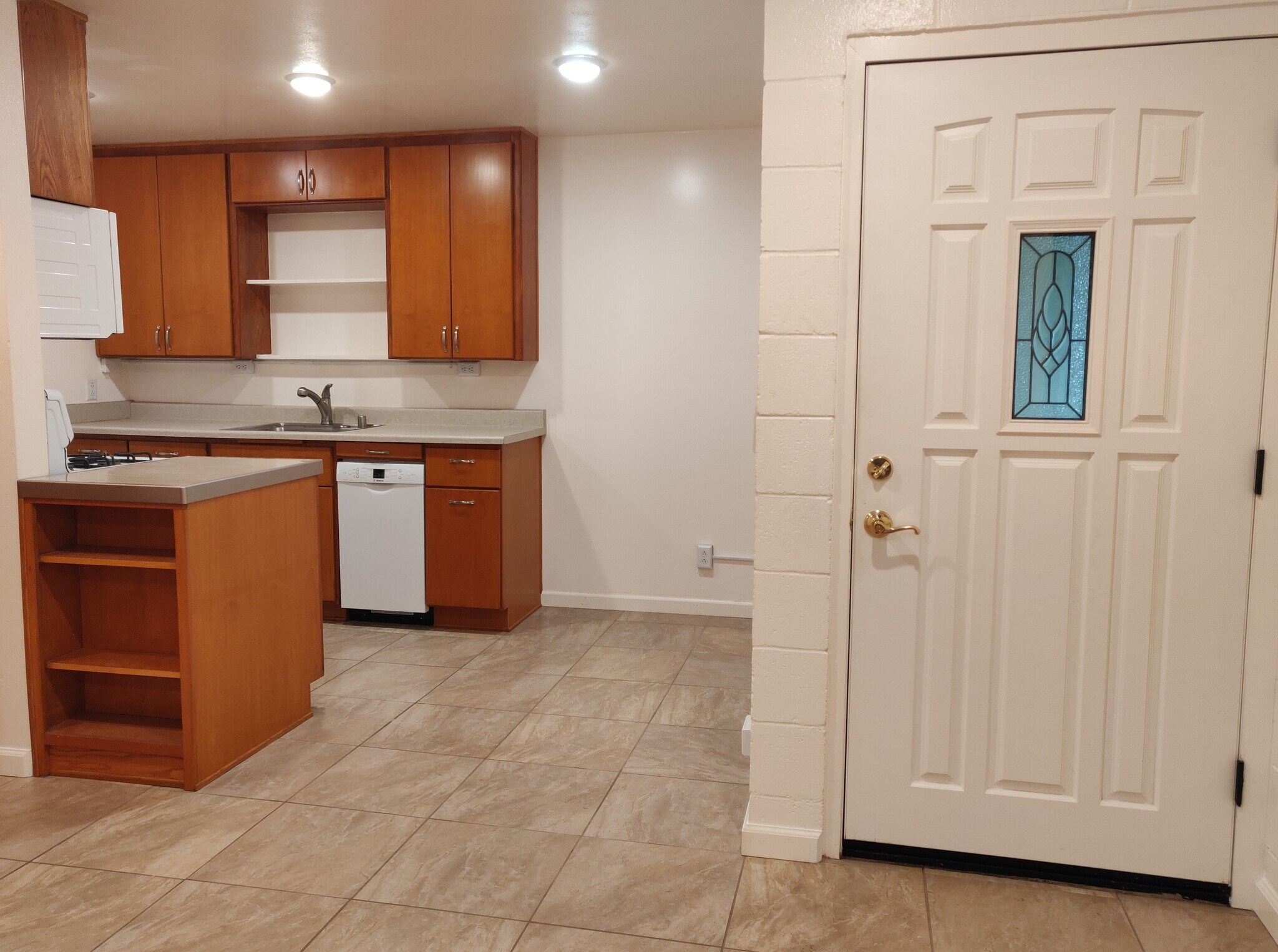 Building Photo - 1130 Olive St