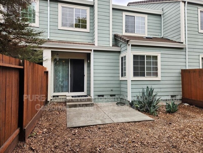 Building Photo - 1849 Carneros Cir