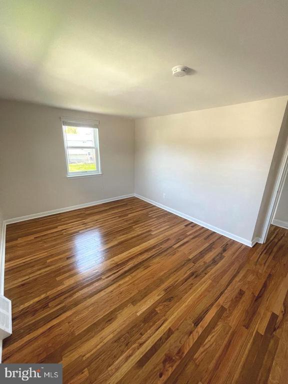 Building Photo - 104 Clement Rd