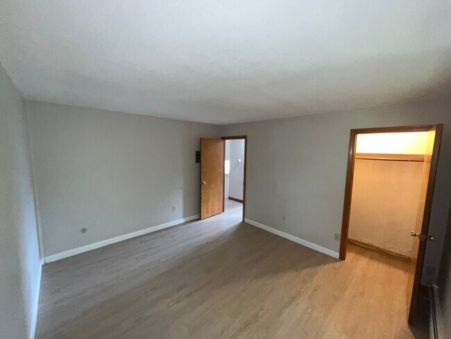 Building Photo - 50 Danbury Dr