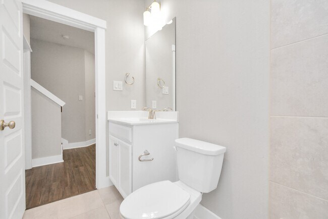 Building Photo - 708 Strawberry Pines Ct