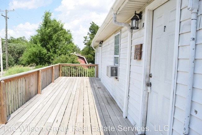 Building Photo - 722 Lena St