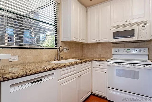 Building Photo - 4435 Nobel Dr