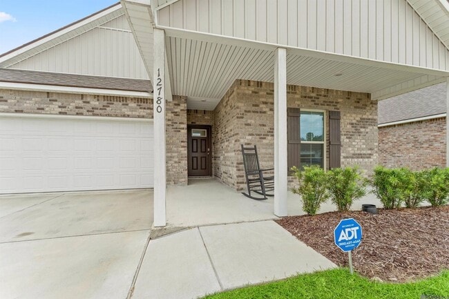 Building Photo - 12780 Sweetleaf Ave