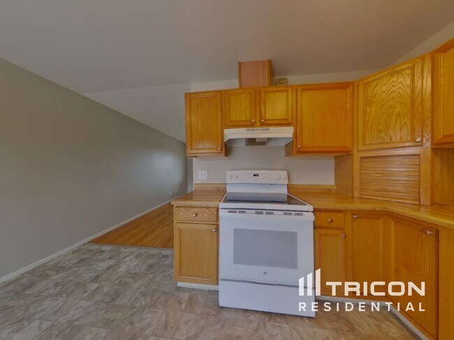 Building Photo - 3459 Rauscher Dr
