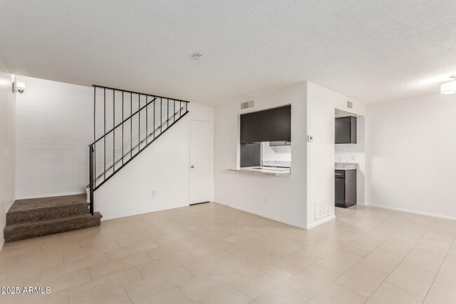 Building Photo - 4764 W Palo Verde Dr
