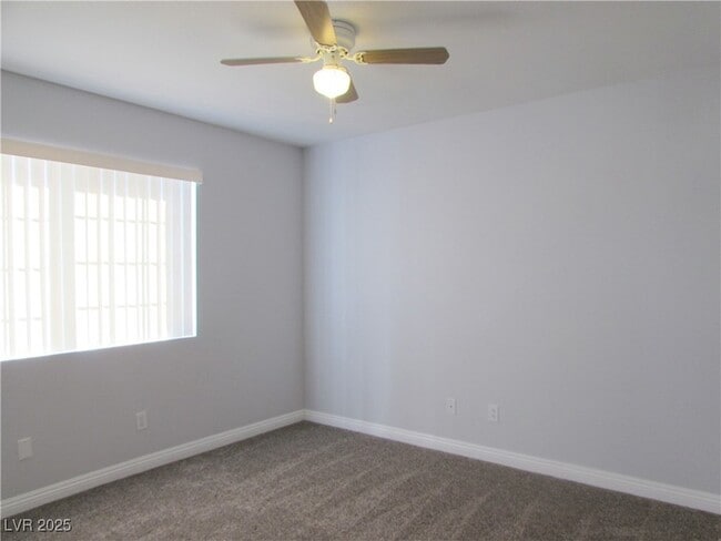 Building Photo - 2185 Polynesia Cir