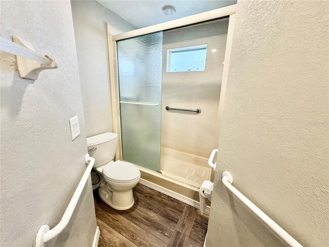 Building Photo - 6554 Fairway Gardens Dr