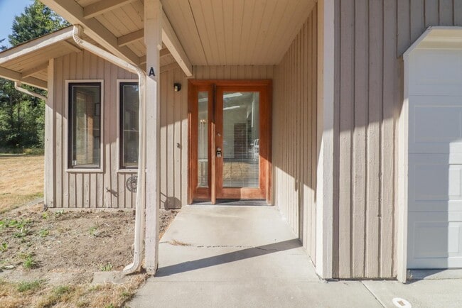 Building Photo - 9236 Mullen Rd SE
