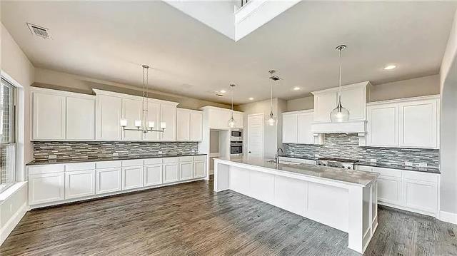 Building Photo - 16553 Prairie Oak Rd