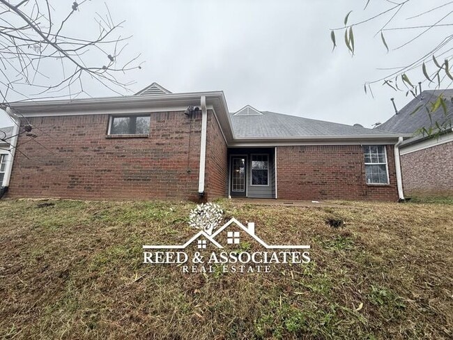 Building Photo - Updated Cordova 3-Bedroom with Modern Finishes