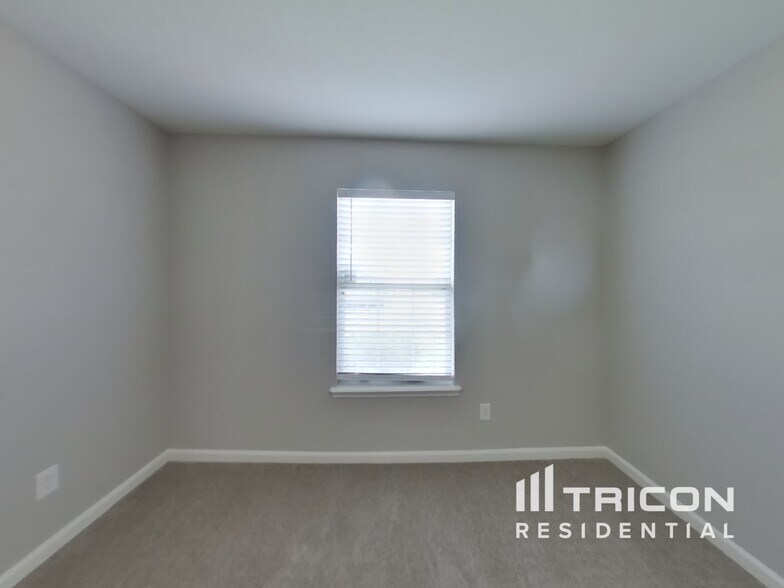 Building Photo - 11837 Raindrop Rd