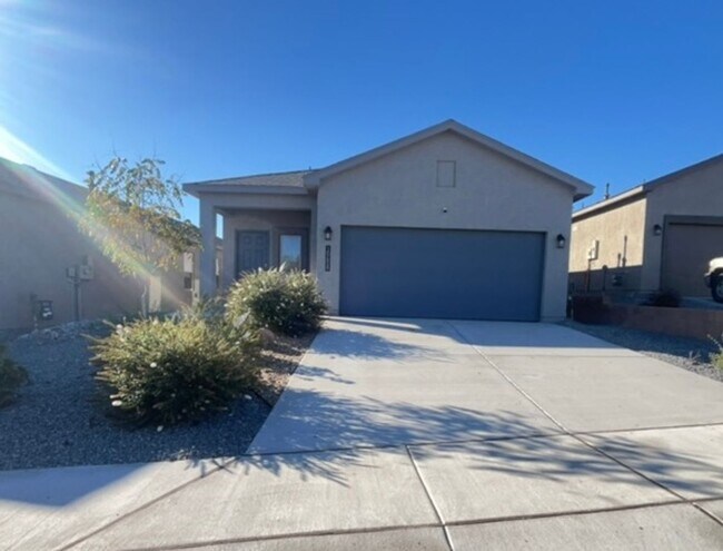 Primary Photo - Beautiful UPGRADED 3bedroom 2 bathroom Hom...